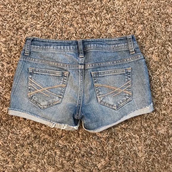 Vintage Y2K Aeropostale distressed denim short shorts - Picture 7 of 8